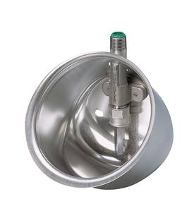 ABREUVOIR B15 L PORCINOX 

Le B15L dispose d'un bol en inox dimensionné pour les porcs à l'engraissement jusqu'à 130 Kg (300 lbs). 

Robinetterie tout inox 15x21, renforcée, débit réglable. 
Le corps de robinetterie est fixé au bol par deux vis inox, monté au frein filet et sans soudure pour permettre un démontage facile par l'arrière.
Le système breveté de coupure d'eau automatique en cas de démontage vous évite de couper toute votre ligne d'abreuvoirs.

Bol en inox embouti, poli, indéformable. Forme anti-gaspillage.
2 trous de fixation oblongs permettent de corriger un mauvais perçage au mur

Besoin en eau quotidien d'un porc à l'auge : 4 à 12 litres

Emplacement des abreuvoirs :

 - Evitez les coins et espacez suffisament les points d'eau (concurrence, agressions)
 - Pas à proximité immédiate de l'auge
 - Bien visible dans le couloir pour faciliter les contrôles et le nettoyage
 - Sur aire paillée, un sol glissant diminue la fréquentation et la consommation d'eau. Prévoir un drainage pour éviter de souiller la litière.

