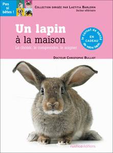 Avec sa fourrure toute douce, son air facétieux et ses longues oreilles, le lapin nous fait craquer ! Mais cet animal très sociable, joueur et câlin, a besoin de toute votre attention et de tout votre amour.

Docteur vétérinaire, spécialiste des Nouveaux Animaux de Compagnie, Christophe Bulliot vous explique ici de manière très pratique les comportements et les besoins de votre lapin, 
et comment lui offrir les meilleures conditions de vie : choix de la race, logement, alimentation, reproduction, santé. Ses indications précises vous permettront de prendre soin de votre petit compagnon au quotidien et de faire face à toutes les situations.

Grâce à cet ouvrage, vous aurez toutes les clés pour que votre lapin soit heureux et développe avec vous une relation de confiance et de complicité.

Au sommaire :

 - Origine et présentation
 - Bien choisir votre lapin
 - Bien loger votre lapin
 - Vivre avec votre lapin
 - Bien nourrir votre lapin
 - La reproduction de votre lapin
 - Soigner votre lapin
 - Bibliographie, adresses utiles
 - Carnet de santé de votre lapin

Couverture souple avec rabats + 1 carnet de santé 
Photos et illustrations en couleurs

2006 - 128 Pages

