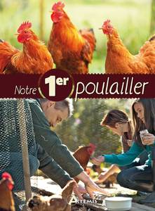 Notre premier poulailler

Que vous recherchiez des oeufs frais d’origine garantie ou une ambiance campagnarde dans votre jardin : en élevant des poules, vous ne pourrez pas vous tromper.

Imaginez-vous assis à la table du petit-déjeuner en train de déguster un oeuf frais et délicieux. 
Dans votre jardin vagabondent des poules confiantes menant une existence heureuse. 
Les poules peuvent nous apporter beaucoup, non seulement parce que ces animaux de ferme nous redonnent un lien avec la terre, mais aussi parce que leur élevage est facile. 
C’est ce que Thomas et sa famille ont constaté, et ils ne pourraient plus se passer de leurs amies à plumes.

- Le journal de bord d’une famille qui élève des poules pour la première fois. 
Ce guide pratique vous apprend tout ce qu’il faut savoir sur l’élevage des poules : les indications pratiques sur le choix et l’aménagement du poulailler, le soin et l’alimentation des poules, etc. 

- De nombreux conseils issus de leur expérience personnelle, ainsi que des hors-texte sur l’installation d’une aire de jeux pour les poules... ou encore des idées sur la façon de transformer ses oeufs en objets créatifs.

Format 17 x 23 cm
2014 - 112 Pages
Anne-Kathr GOMRINGER